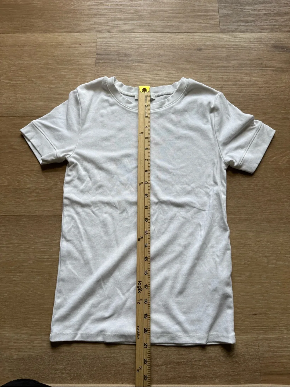 Zara White Short Sleeve Crewneck Tee - Picture 6 of 7